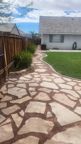 15430 Amber Pointe, Victorville, CA 92394