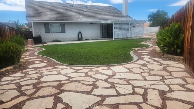 15430 Amber Pointe, Victorville, CA 92394