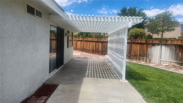 15430 Amber Pointe, Victorville, CA 92394