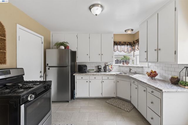 3025 Burnette St, Vallejo, CA 94591