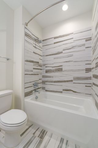 302 Avondale Dr, Franklin, TN 37064