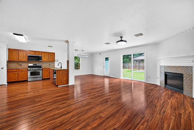 634 Hawthorne Pasture Road, Rosenberg, TX 77471