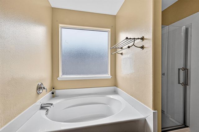 634 Hawthorne Pasture Road, Rosenberg, TX 77471