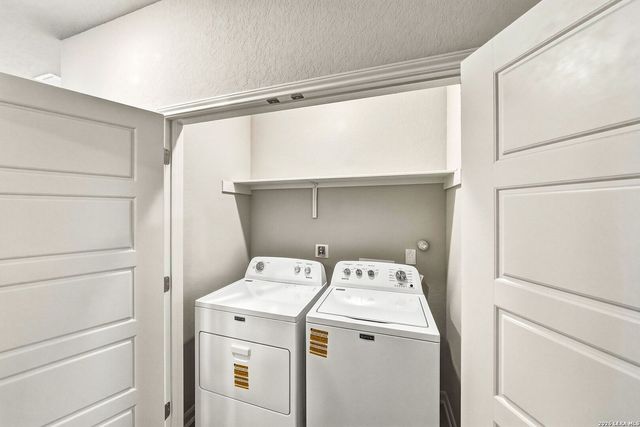 7215 MAGNOLIA CRK, San Antonio, TX 78252