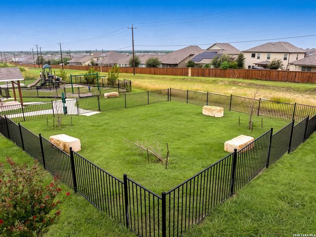 7215 MAGNOLIA CRK, San Antonio, TX 78252