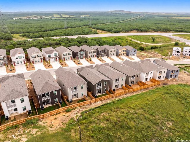 7215 MAGNOLIA CRK, San Antonio, TX 78252