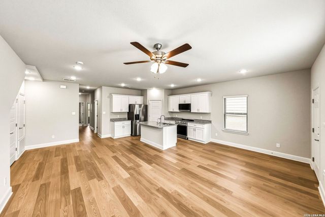 7215 MAGNOLIA CRK, San Antonio, TX 78252