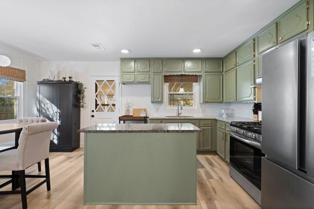 1437 Nash Street, Garland, TX 75042