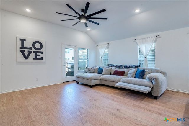 409 Durian Loop, Buda, TX 78610