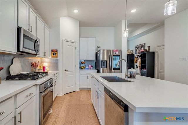 409 Durian Loop, Buda, TX 78610