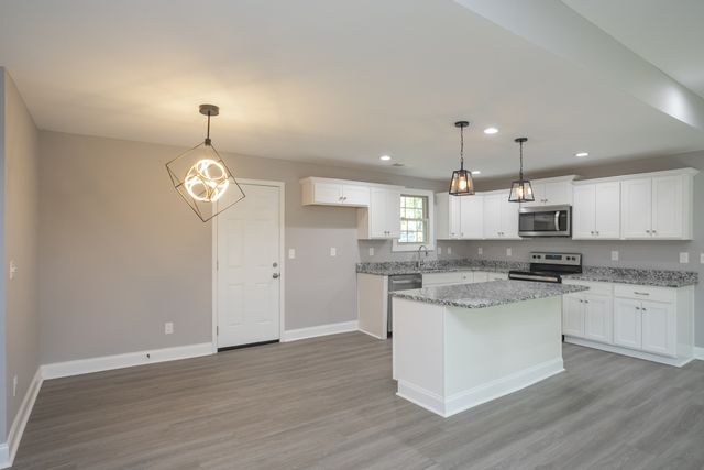 1229 Berwick Trl, Madison, TN 37115