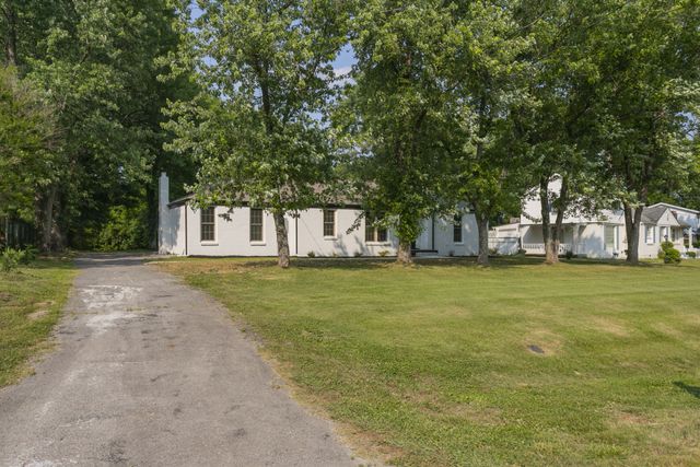 1229 Berwick Trl, Madison, TN 37115