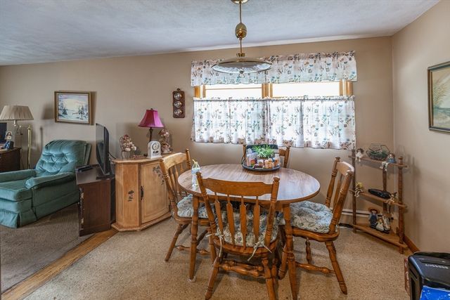 51 Stoughton St, Quincy, MA 02169