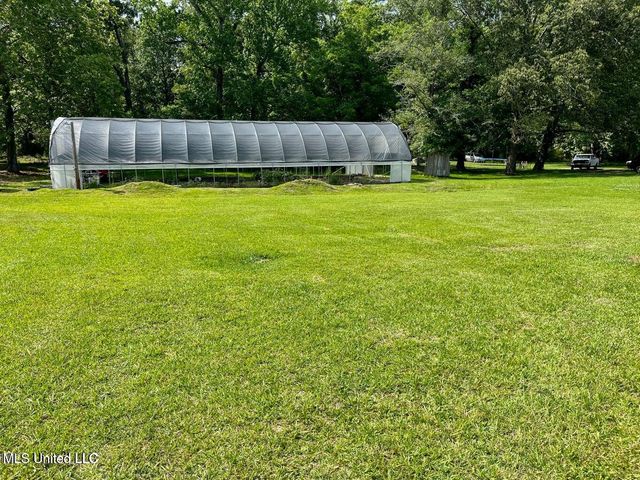 2330 Raymond Road, Jackson, MS 39213