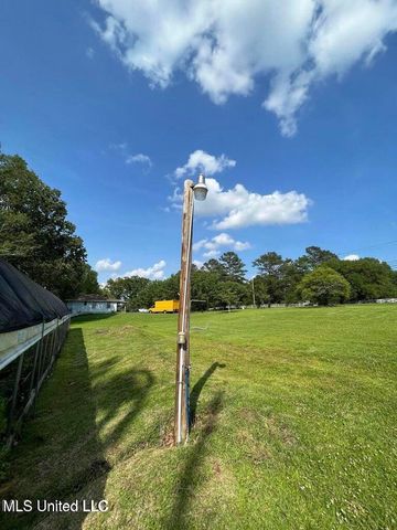 2330 Raymond Road, Jackson, MS 39213