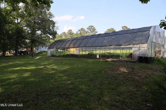 2330 Raymond Road, Jackson, MS 39213