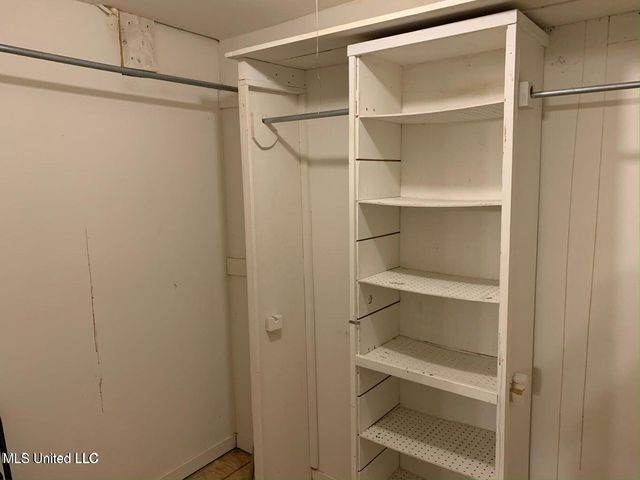 2330 Raymond Road, Jackson, MS 39213