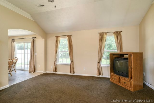 1620 Jacobs Lane, Jeffersonville, IN 47130