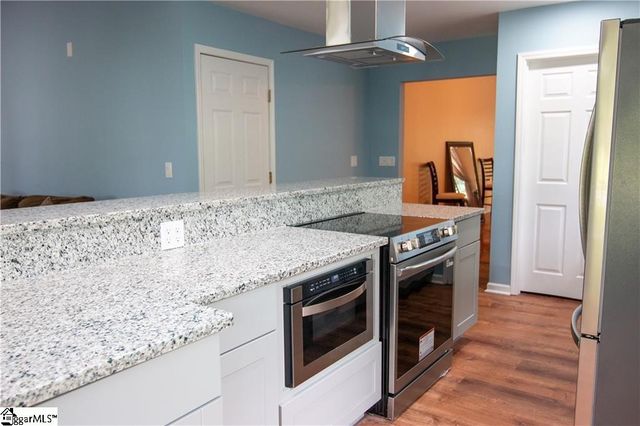 124 Grand Oak Drive, Pendleton, SC 29670