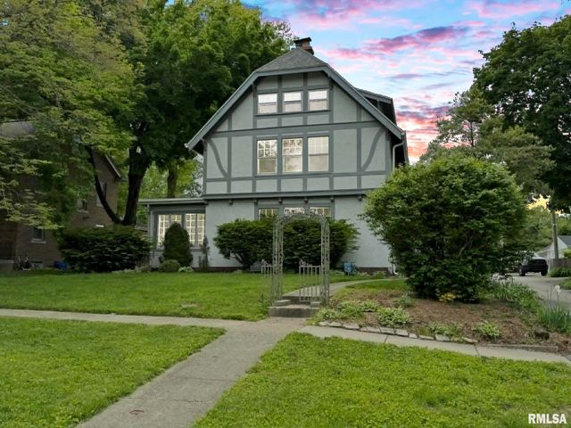 1325 S Bates Avenue, Springfield, IL 62704