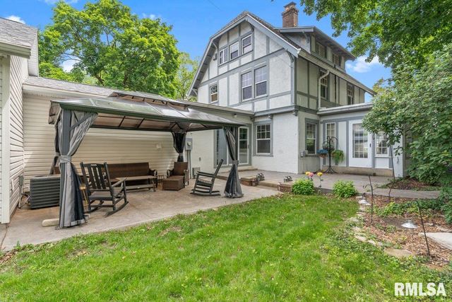 1325 S Bates Avenue, Springfield, IL 62704