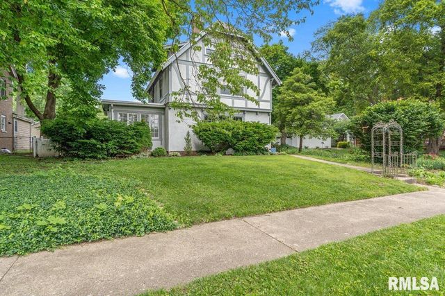 1325 S Bates Avenue, Springfield, IL 62704