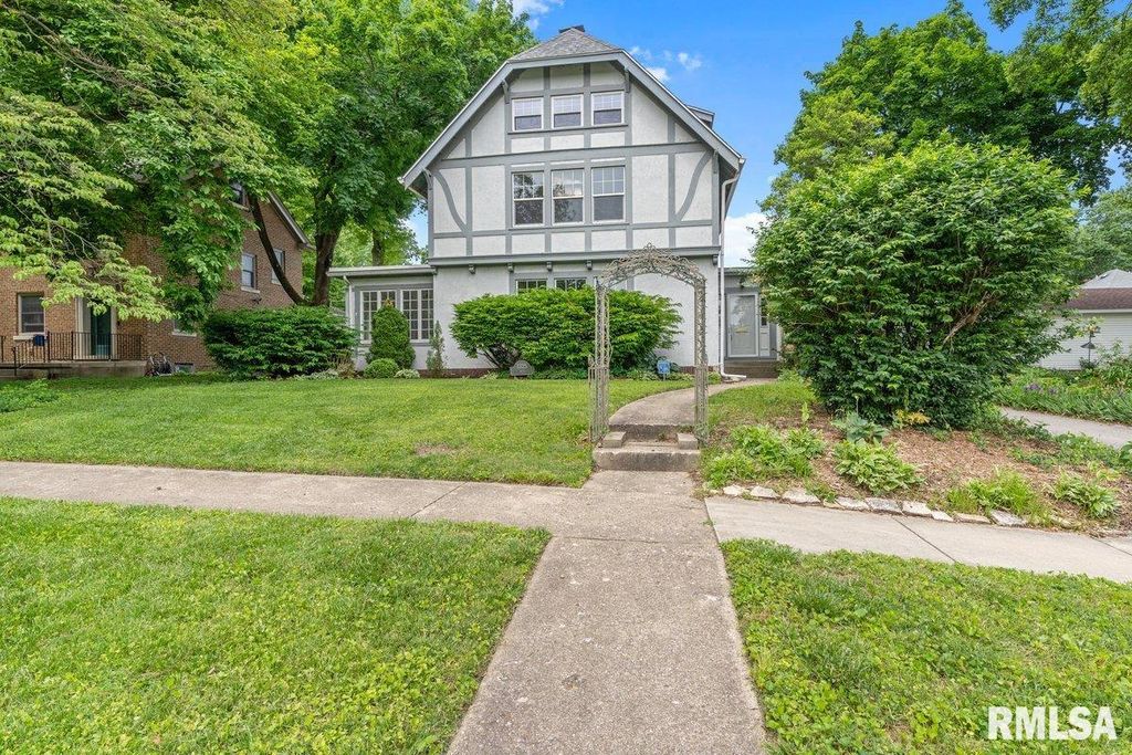 1325 S Bates Avenue, Springfield, IL 62704