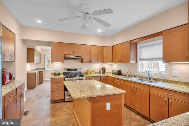 127 W FEDERAL ST, Burlington, NJ 08016