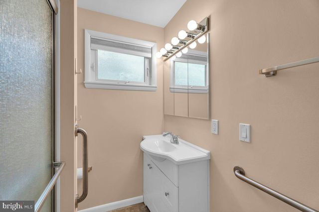 127 W FEDERAL ST, Burlington, NJ 08016