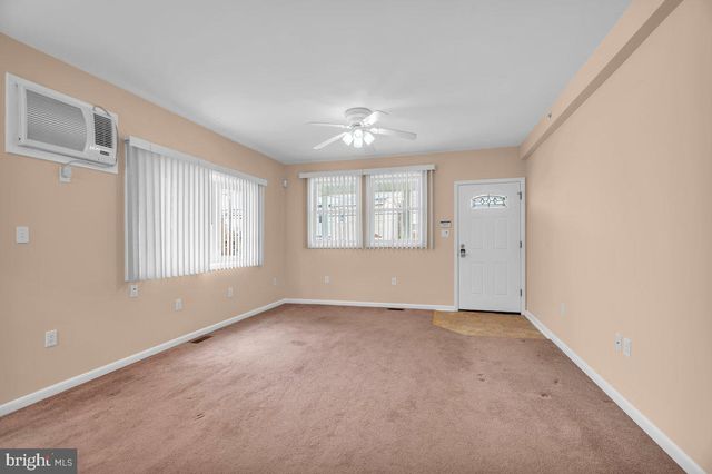 127 W FEDERAL ST, Burlington, NJ 08016