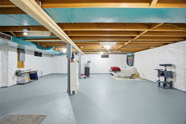 1127 Maple Avenue, Norwalk, IA 50211