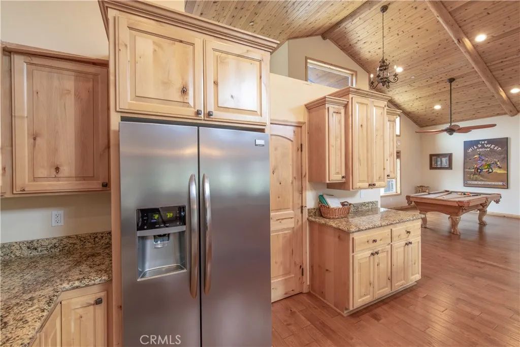 Image 23 of property listing at 41771 Swan Drive, Big Bear Lake, CA 92315