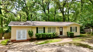 213 W Lakeview Drive, Clinton, MS 39056