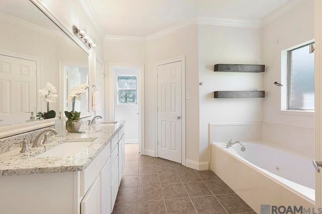 22782 Greencliff Dr, Denham Springs, LA 70726
