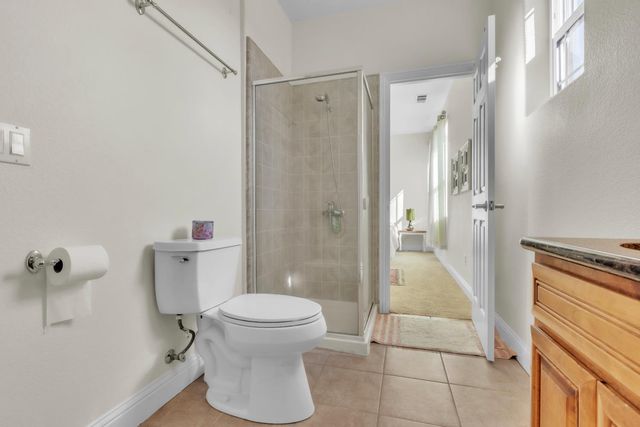 137 Tomlinson Dr, Folsom, CA 95630