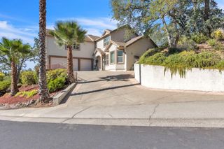 137 Tomlinson Dr, Folsom, CA 95630