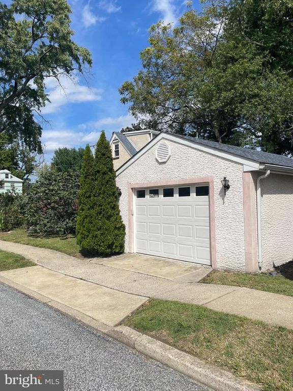 103 SENECA ST, ESSINGTON, PA 19029 — photo 4