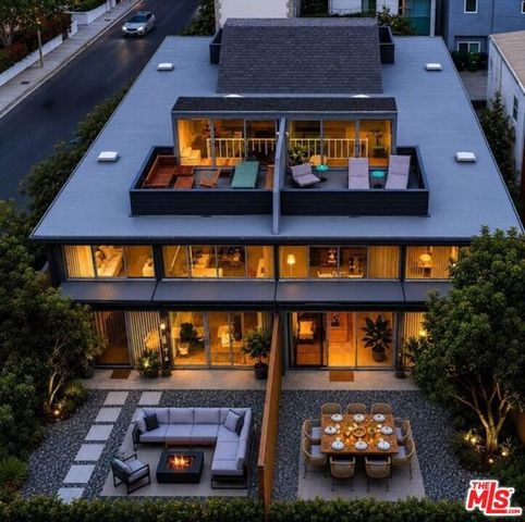 3607 Pacific Avenue, Marina Del Rey, CA 90292