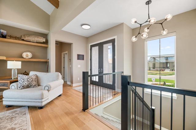 151 N Ciderbluff Ct, Wichita, KS 67052