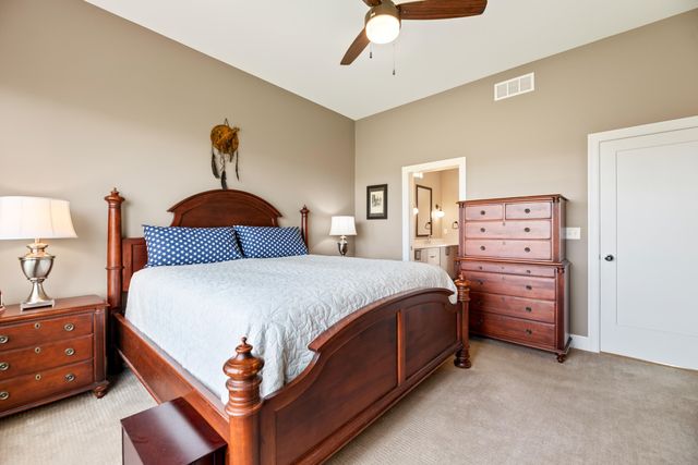 151 N Ciderbluff Ct, Wichita, KS 67052