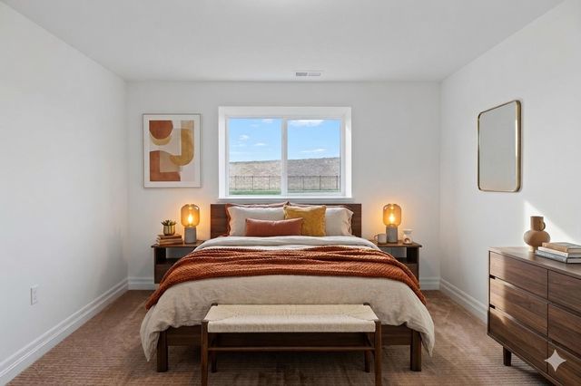 151 N Ciderbluff Ct, Wichita, KS 67052