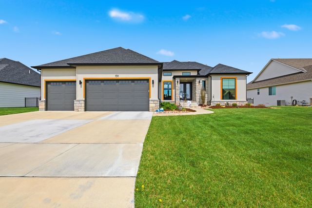 151 N Ciderbluff Ct, Wichita, KS 67052