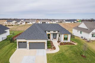 151 N Ciderbluff Ct, Wichita, KS 67052