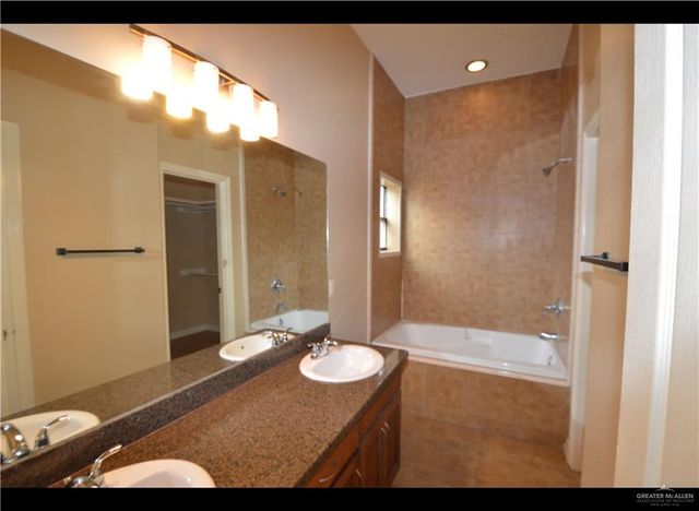 2715 Mimosa Drive 12, Mission, TX 78574