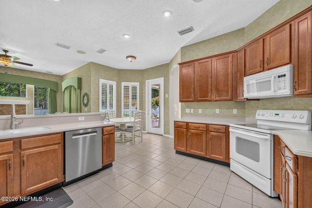 11032 S ROYAL COUNTY Drive, Jacksonville, FL 32221