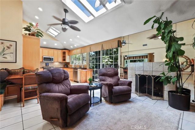 9689 Guava Avenue, Fountain Valley, CA 92708