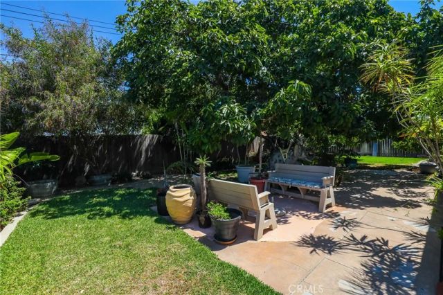 9689 Guava Avenue, Fountain Valley, CA 92708
