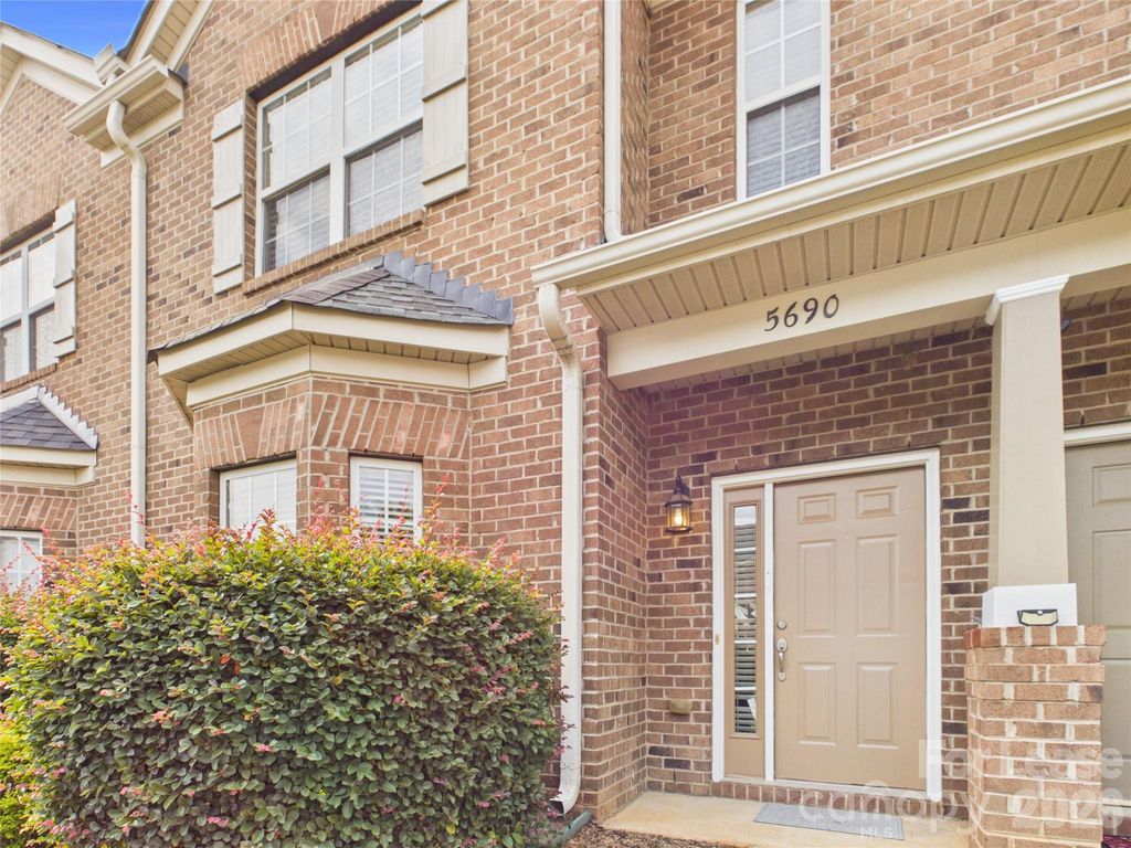 5690 Stafford Road, Charlotte, NC 28215