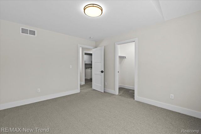 203 Mountain View Lane, Milford Village, MI 48381