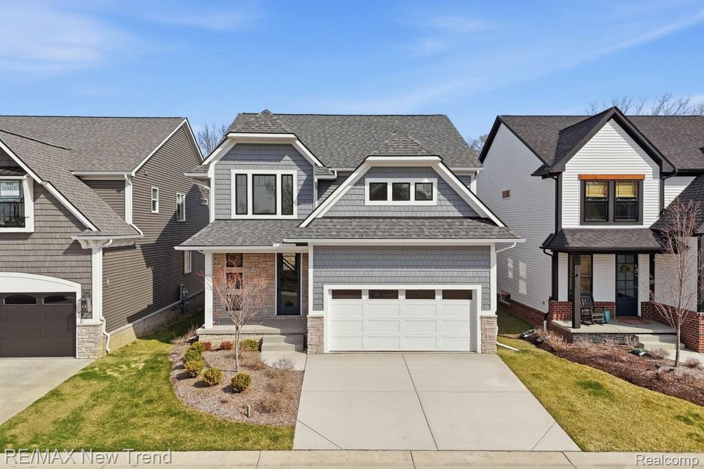 203 Mountain View Lane, Milford Village, MI 48381